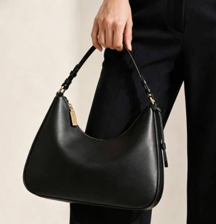 Elevate Your Everyday Style with This Sleek Hobo Shoulder Bag